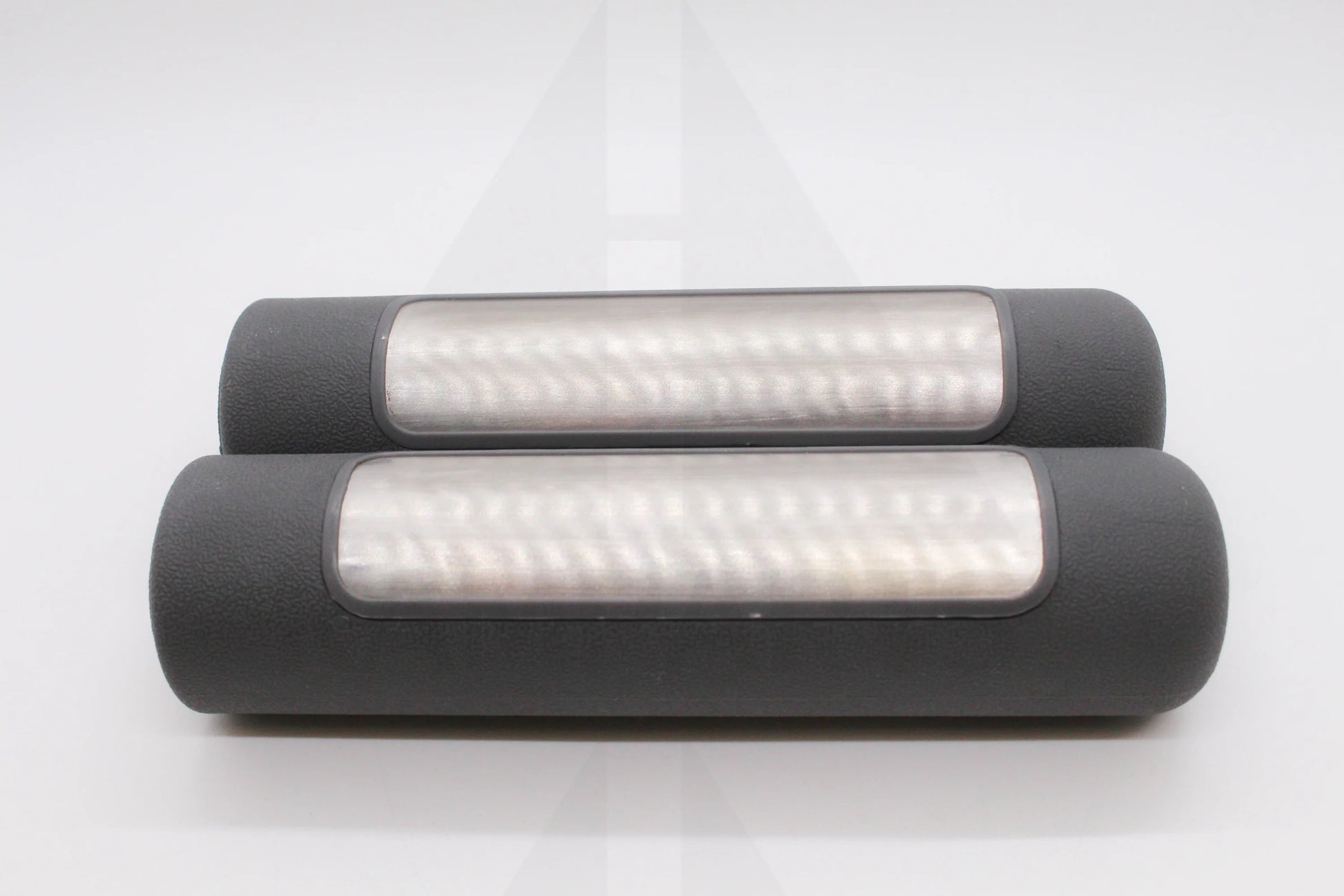 HANDLE BAR GRIP GRAY LIFE FITNESS BIKE (PAIR)